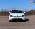 Белый Фольксваген e-Golf, объемом двигателя 0 л и пробегом 136 тыс. км за 11499 $, фото 3 на Automoto.ua
