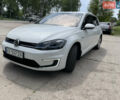 Білий Фольксваген e-Golf, об'ємом двигуна 0 л та пробігом 142 тис. км за 13999 $, фото 1 на Automoto.ua