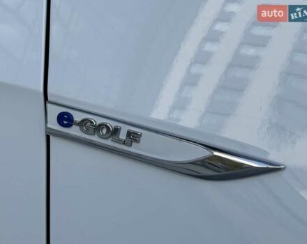 Білий Фольксваген e-Golf, об'ємом двигуна 0 л та пробігом 103 тис. км за 13300 $, фото 12 на Automoto.ua