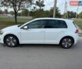 Белый Фольксваген e-Golf, объемом двигателя 0 л и пробегом 156 тыс. км за 13700 $, фото 4 на Automoto.ua