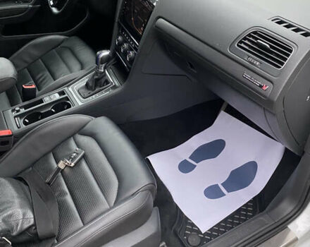 Білий Фольксваген e-Golf, об'ємом двигуна 0 л та пробігом 127 тис. км за 17000 $, фото 11 на Automoto.ua