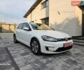 Белый Фольксваген e-Golf, объемом двигателя 0 л и пробегом 65 тыс. км за 14000 $, фото 1 на Automoto.ua