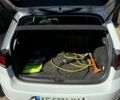 Белый Фольксваген e-Golf, объемом двигателя 0 л и пробегом 98 тыс. км за 16200 $, фото 9 на Automoto.ua