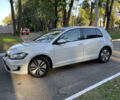 Белый Фольксваген e-Golf, объемом двигателя 0 л и пробегом 229 тыс. км за 14999 $, фото 3 на Automoto.ua