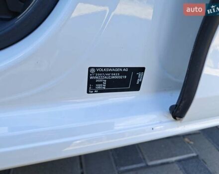 Білий Фольксваген e-Golf, об'ємом двигуна 0 л та пробігом 96 тис. км за 13150 $, фото 19 на Automoto.ua