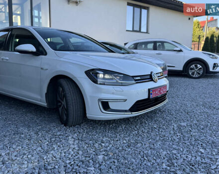 Білий Фольксваген e-Golf, об'ємом двигуна 0 л та пробігом 197 тис. км за 11999 $, фото 6 на Automoto.ua
