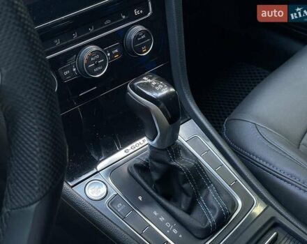 Білий Фольксваген e-Golf, об'ємом двигуна 0 л та пробігом 110 тис. км за 13530 $, фото 30 на Automoto.ua