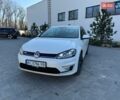 Белый Фольксваген e-Golf, объемом двигателя 0 л и пробегом 115 тыс. км за 13500 $, фото 22 на Automoto.ua