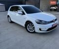 Білий Фольксваген e-Golf, об'ємом двигуна 0 л та пробігом 120 тис. км за 13593 $, фото 1 на Automoto.ua