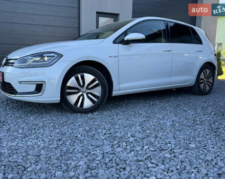 Білий Фольксваген e-Golf, об'ємом двигуна 0 л та пробігом 197 тис. км за 11999 $, фото 1 на Automoto.ua
