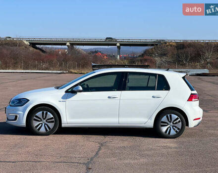 Белый Фольксваген e-Golf, объемом двигателя 0 л и пробегом 136 тыс. км за 11499 $, фото 11 на Automoto.ua