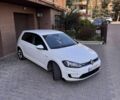Белый Фольксваген e-Golf, объемом двигателя 0 л и пробегом 139 тыс. км за 12450 $, фото 7 на Automoto.ua