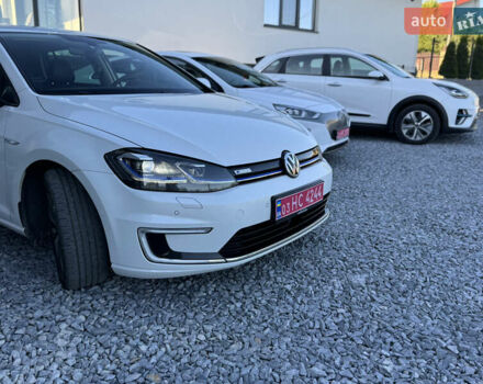 Білий Фольксваген e-Golf, об'ємом двигуна 0 л та пробігом 197 тис. км за 11999 $, фото 31 на Automoto.ua