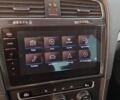 Белый Фольксваген e-Golf, объемом двигателя 0 л и пробегом 99 тыс. км за 13500 $, фото 16 на Automoto.ua