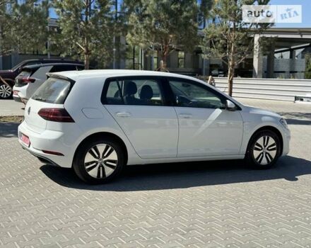 Білий Фольксваген e-Golf, об'ємом двигуна 0 л та пробігом 77 тис. км за 13950 $, фото 10 на Automoto.ua