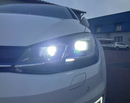 Білий Фольксваген e-Golf, об'ємом двигуна 0 л та пробігом 140 тис. км за 12500 $, фото 51 на Automoto.ua