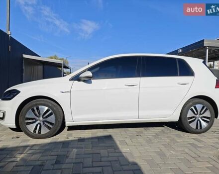 Білий Фольксваген e-Golf, об'ємом двигуна 0 л та пробігом 96 тис. км за 13150 $, фото 12 на Automoto.ua