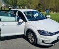 Белый Фольксваген e-Golf, объемом двигателя 0 л и пробегом 136 тыс. км за 19500 $, фото 8 на Automoto.ua