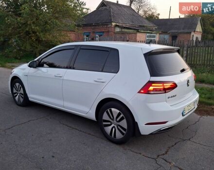 Белый Фольксваген e-Golf, объемом двигателя 0 л и пробегом 125 тыс. км за 11950 $, фото 7 на Automoto.ua