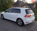 Белый Фольксваген e-Golf, объемом двигателя 0 л и пробегом 125 тыс. км за 11950 $, фото 7 на Automoto.ua