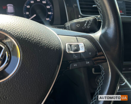 Белый Фольксваген e-Golf, объемом двигателя 36 л и пробегом 118 тыс. км за 15500 $, фото 16 на Automoto.ua