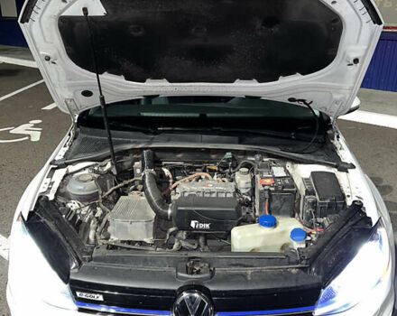 Білий Фольксваген e-Golf, об'ємом двигуна 0 л та пробігом 248 тис. км за 9500 $, фото 20 на Automoto.ua