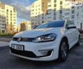 Белый Фольксваген e-Golf, объемом двигателя 0 л и пробегом 119 тыс. км за 15500 $, фото 1 на Automoto.ua