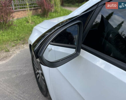 Білий Фольксваген e-Golf, об'ємом двигуна 0 л та пробігом 74 тис. км за 15200 $, фото 16 на Automoto.ua