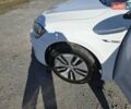 Белый Фольксваген e-Golf, объемом двигателя 0 л и пробегом 130 тыс. км за 11400 $, фото 11 на Automoto.ua