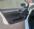 Белый Фольксваген e-Golf, объемом двигателя 0 л и пробегом 142 тыс. км за 13100 $, фото 11 на Automoto.ua