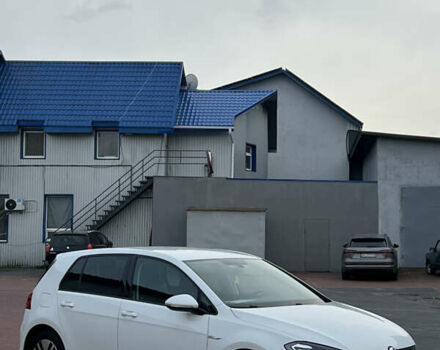 Білий Фольксваген e-Golf, об'ємом двигуна 0 л та пробігом 140 тис. км за 12500 $, фото 3 на Automoto.ua