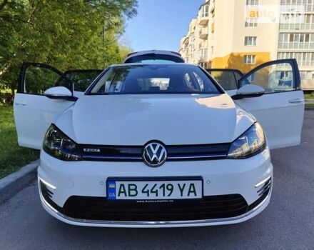 Белый Фольксваген e-Golf, объемом двигателя 0 л и пробегом 119 тыс. км за 14950 $, фото 12 на Automoto.ua