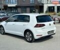 Белый Фольксваген e-Golf, объемом двигателя 0 л и пробегом 99 тыс. км за 11999 $, фото 5 на Automoto.ua