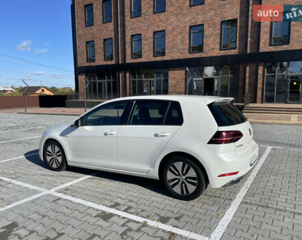 Белый Фольксваген e-Golf, объемом двигателя 0 л и пробегом 89 тыс. км за 14700 $, фото 6 на Automoto.ua