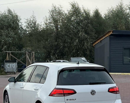 Білий Фольксваген e-Golf, об'ємом двигуна 0 л та пробігом 140 тис. км за 12500 $, фото 7 на Automoto.ua
