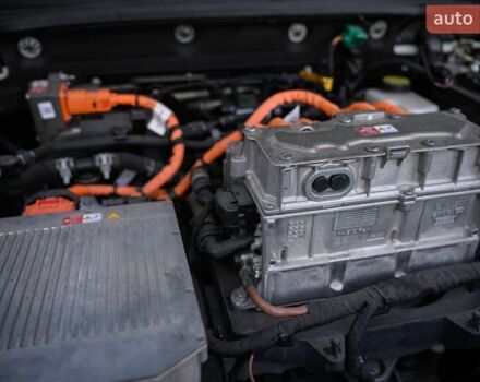 Белый Фольксваген e-Golf, объемом двигателя 0 л и пробегом 139 тыс. км за 11900 $, фото 17 на Automoto.ua