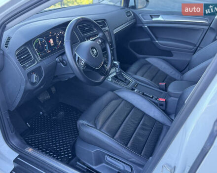 Білий Фольксваген e-Golf, об'ємом двигуна 0 л та пробігом 197 тис. км за 11999 $, фото 8 на Automoto.ua