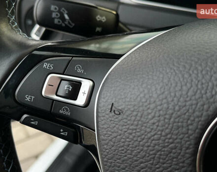 Белый Фольксваген e-Golf, объемом двигателя 0 л и пробегом 76 тыс. км за 12999 $, фото 12 на Automoto.ua