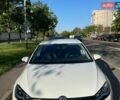 Белый Фольксваген e-Golf, объемом двигателя 0 л и пробегом 58 тыс. км за 16500 $, фото 3 на Automoto.ua