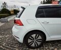 Белый Фольксваген e-Golf, объемом двигателя 0 л и пробегом 101 тыс. км за 12499 $, фото 5 на Automoto.ua