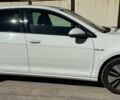 Белый Фольксваген e-Golf, объемом двигателя 0 л и пробегом 98 тыс. км за 16200 $, фото 3 на Automoto.ua