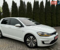 Белый Фольксваген e-Golf, объемом двигателя 0 л и пробегом 97 тыс. км за 11555 $, фото 13 на Automoto.ua