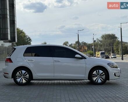 Білий Фольксваген e-Golf, об'ємом двигуна 0 л та пробігом 103 тис. км за 13300 $, фото 9 на Automoto.ua