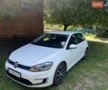 Белый Фольксваген e-Golf, объемом двигателя 0 л и пробегом 96 тыс. км за 14500 $, фото 4 на Automoto.ua