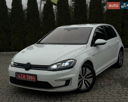 Белый Фольксваген e-Golf, объемом двигателя 0 л и пробегом 97 тыс. км за 11555 $, фото 6 на Automoto.ua