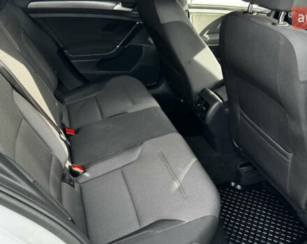 Белый Фольксваген e-Golf, объемом двигателя 0 л и пробегом 78 тыс. км за 14000 $, фото 14 на Automoto.ua