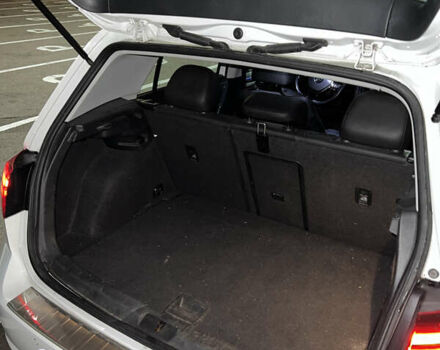 Білий Фольксваген e-Golf, об'ємом двигуна 0 л та пробігом 248 тис. км за 9500 $, фото 18 на Automoto.ua