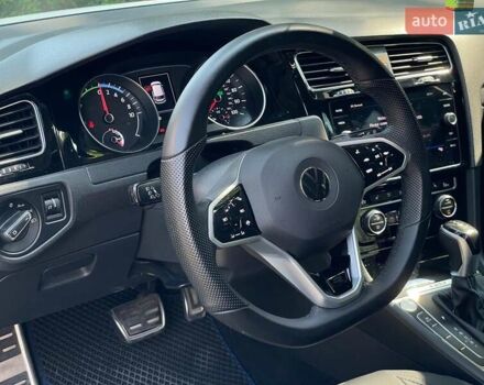 Білий Фольксваген e-Golf, об'ємом двигуна 0 л та пробігом 110 тис. км за 13530 $, фото 23 на Automoto.ua