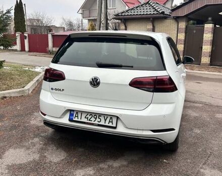 Белый Фольксваген e-Golf, объемом двигателя 0 л и пробегом 90 тыс. км за 12600 $, фото 6 на Automoto.ua