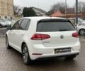 Белый Фольксваген e-Golf, объемом двигателя 0 л и пробегом 74 тыс. км за 15450 $, фото 9 на Automoto.ua